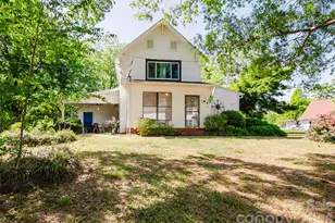 97 Nantahala St, Badin, NC 28009 - Photo 2