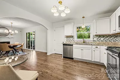 7022 Ludwig Drive, Charlotte, NC 28215 - Photo 10