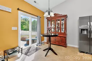 8807 Heartleaf Rd, Charlotte, NC 28227 - Photo 14