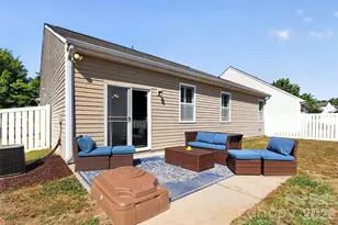8807 Heartleaf Rd, Charlotte, NC 28227 - Photo 34