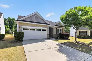 8807 Heartleaf Rd, Charlotte, NC 28227 - Photo 4