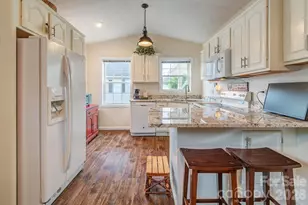 101 Strollers Ln, Waynesville, NC 28785 - Photo 10