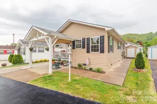 101 Strollers Ln, Waynesville, NC 28785 - Photo 2