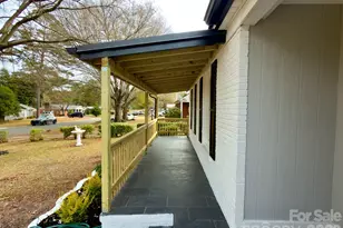 1033 Tracy Dr, Charlotte, NC 28217 - Photo 6