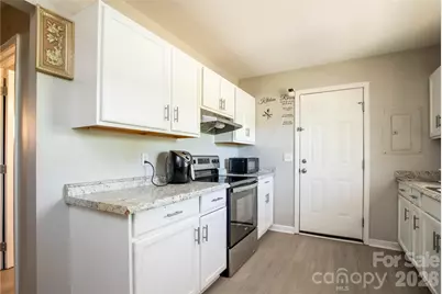 1913 Freeman Mill Road, Greensboro, NC 27406 - Photo 6