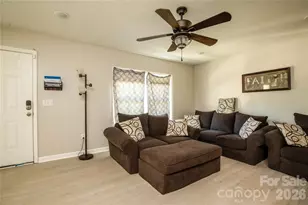 1913 Freeman Mill Rd, Greensboro, NC 27406 - Photo 10