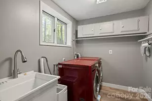 100 Greenbriar Ave, Flat Rock, NC 28731 - Photo 28