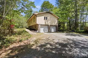 100 Greenbriar Ave, Flat Rock, NC 28731 - Photo 6