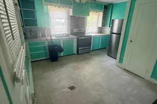 1646 Woodlawn Ave, Shelby, NC 28150 - Photo 6
