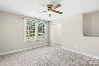 1006 10th Avenue NE, Hickory, NC 28601 - Photo 14