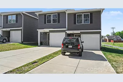 1006 10th Avenue NE, Hickory, NC 28601 - Photo 2