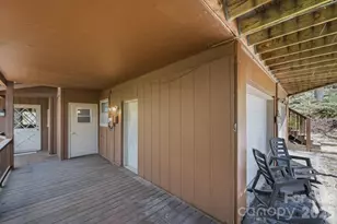 806 Dogwood Dr, Boone, NC 28607 - Photo 10