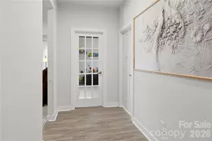 10158 Paper Birch Dr, Charlotte, NC 28215 - Photo 16