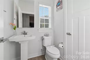 10158 Paper Birch Dr, Charlotte, NC 28215 - Photo 18