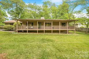 135 Scarlet Dr, Fletcher, NC 28732 - Photo 2