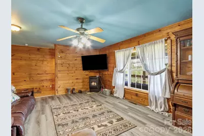 120 Lillie Lane, Marshall, NC 28753 - Photo 8