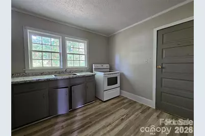 930 S Miller Street, Gastonia, NC 28052 - Photo 6