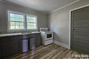 930 S Miller St, Gastonia, NC 28052 - Photo 6