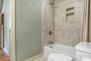 301 Gateway Dr, Hendersonville, NC 28739 - Photo 32