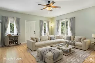 301 Gateway Dr, Hendersonville, NC 28739 - Photo 20