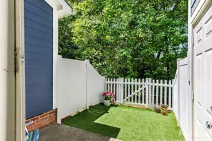 267 Hurston Circle, Charlotte, NC 28208 - Photo 16
