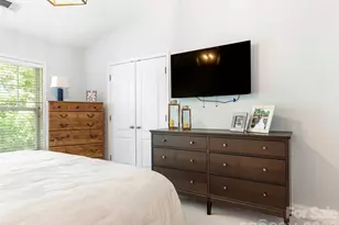 267 Hurston Circle, Charlotte, NC 28208 - Photo 14