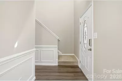 9213 Chastain Walk Drive, Charlotte, NC 28216 - Photo 4