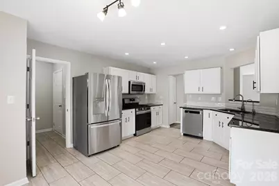 9213 Chastain Walk Drive, Charlotte, NC 28216 - Photo 10