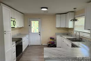 2307 Harris Henrietta Rd, Mooresboro, NC 28114 - Photo 10