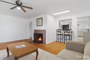 419 Knox St, Clover, SC 29710 - Photo 8