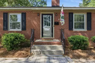 419 Knox St, Clover, SC 29710 - Photo 4