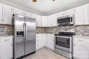 65 Pinewood Rd, Granite Falls, NC 28630 - Photo 16