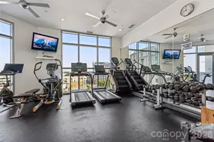 333 W Trade St, Charlotte, NC 28202 - Photo 30