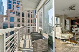 333 W Trade St, Charlotte, NC 28202 - Photo 1