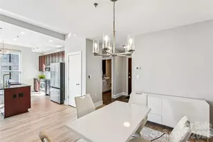 333 W Trade St, Charlotte, NC 28202 - Photo 16