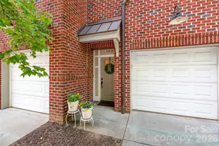 100 N Laurel Ave, Charlotte, NC 28207 - Photo 28
