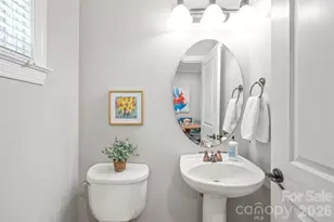 100 N Laurel Ave, Charlotte, NC 28207 - Photo 16