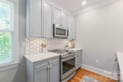 100 N Laurel Avenue #102, Charlotte, NC 28207 - Photo 10