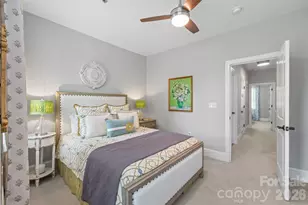 100 N Laurel Ave, Charlotte, NC 28207 - Photo 22