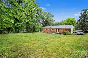847 E Chestnut St, Stanley, NC 28164 - Photo 6