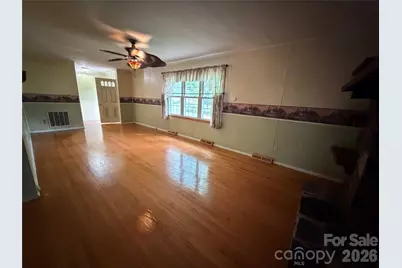 1044 Meadowbrook Lane, Newton, NC 28658 - Photo 4