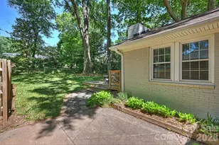 2215 ShadyView Dr, Charlotte, NC 28210 - Photo 32