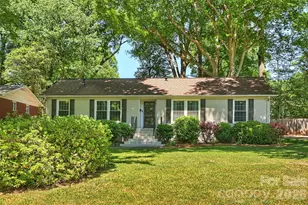 2215 ShadyView Dr, Charlotte, NC 28210 - Photo 2