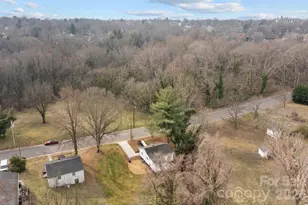621 E Sharpe Street E, Statesville, NC 28677 - Photo 30