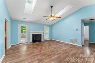 114 Hawks Nest Dr, Fletcher, NC 28732 - Photo 4