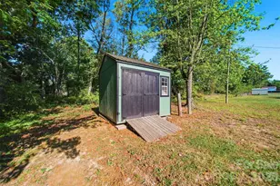 1745 26th St NE, Hickory, NC 28601 - Photo 22