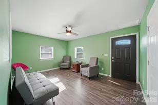 1745 26th St NE, Hickory, NC 28601 - Photo 16