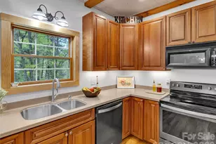 129 Hooper Haven Dr, Waynesville, NC 28786 - Photo 10