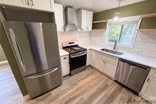 1520 Herrin Ave, Charlotte, NC 28205 - Photo 2