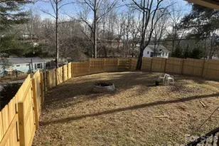 81 Eastview Cir, Asheville, NC 28806 - Photo 4